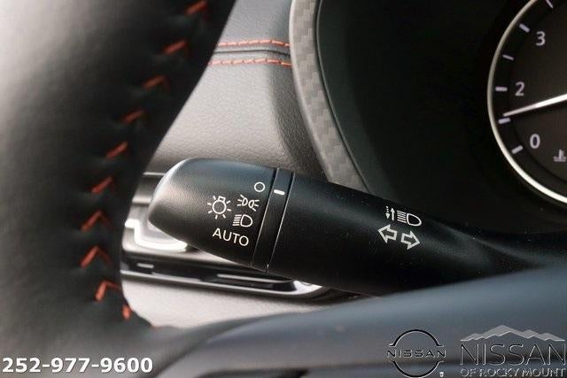 2025 Nissan Sentra SR CVT