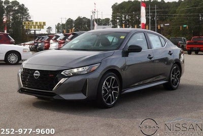 2025 Nissan Sentra SR CVT