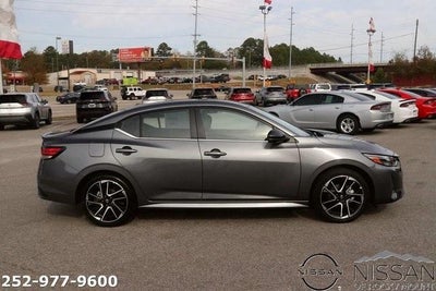 2025 Nissan Sentra SR CVT