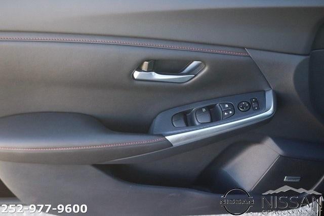 2025 Nissan Sentra SR CVT