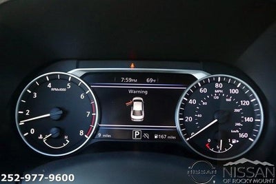 2025 Nissan Sentra SR CVT