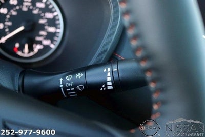 2025 Nissan Sentra SR CVT