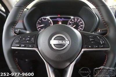 2025 Nissan Sentra SR CVT