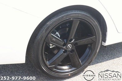 2025 Nissan Sentra SR CVT