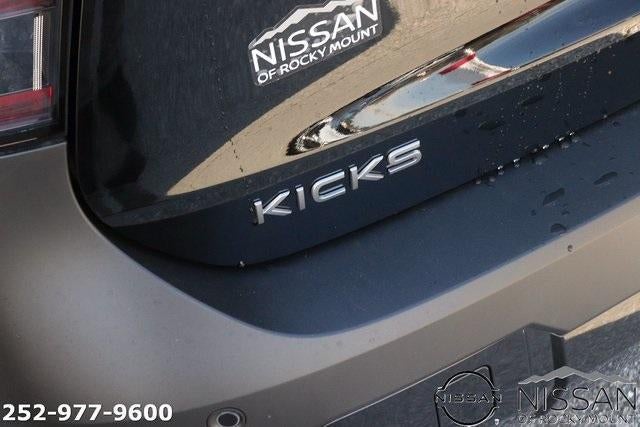 2025 Nissan Sentra SR CVT