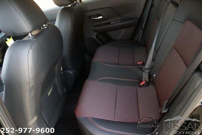 2025 Nissan Sentra SR CVT