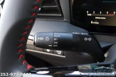 2025 Nissan Sentra SR CVT