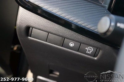 2025 Nissan Sentra SR CVT