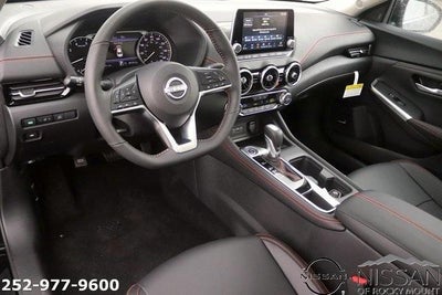 2025 Nissan Sentra SR CVT