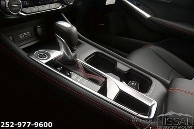 2025 Nissan Sentra SR CVT