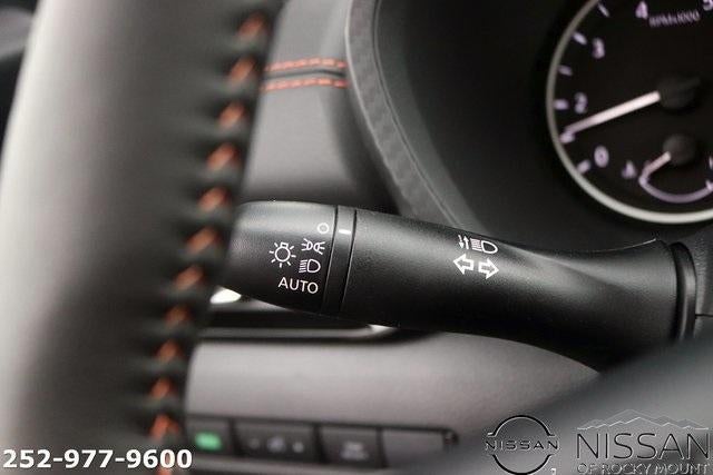 2025 Nissan Sentra SR CVT