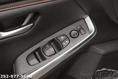 2025 Nissan Sentra SR CVT