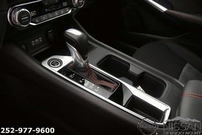 2025 Nissan Sentra SR CVT