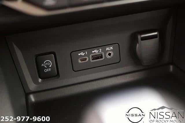 2025 Nissan Sentra SR CVT