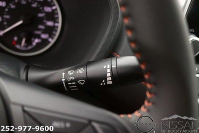 2025 Nissan Sentra SR CVT