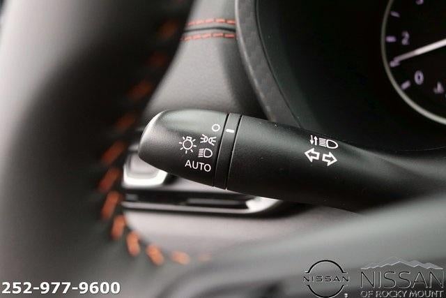 2025 Nissan Sentra SR CVT