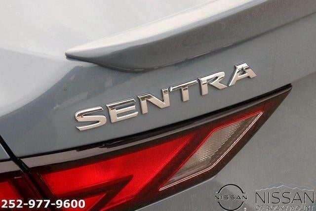 2025 Nissan Sentra SR CVT