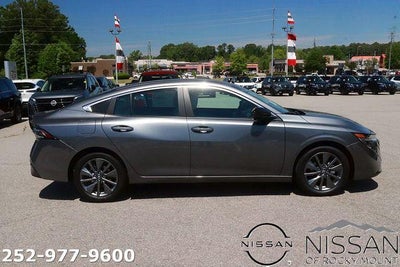 2026 Nissan Sentra SL Sedan *Ltd Avail*