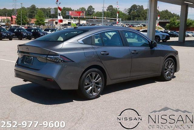 2026 Nissan Sentra SL Sedan *Ltd Avail*
