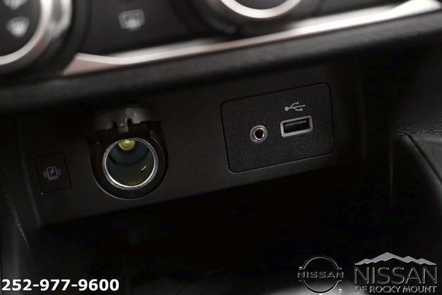 2025 Nissan Versa SV CVT