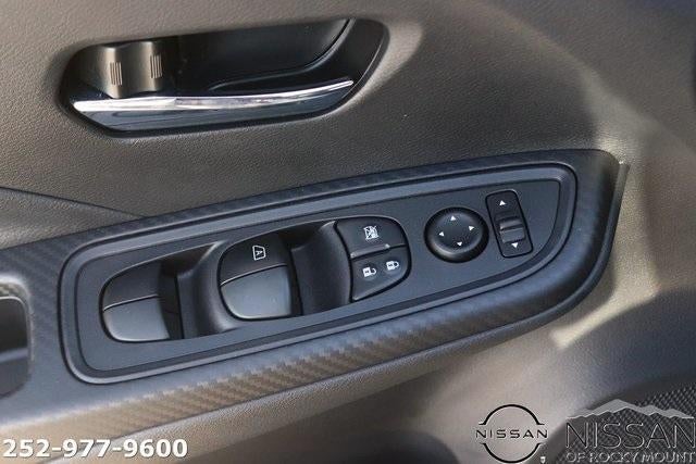 2025 Nissan Versa SV CVT