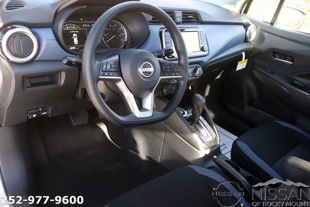 2025 Nissan Versa SV CVT