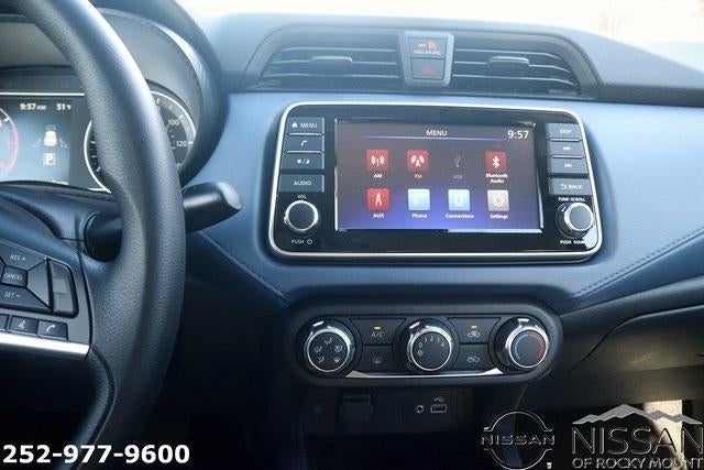 2025 Nissan Versa SV CVT