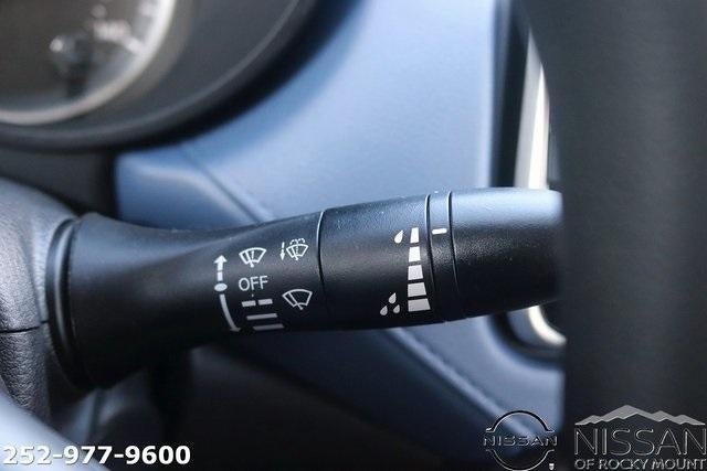 2025 Nissan Versa SV CVT