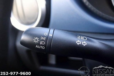 2025 Nissan Versa SV CVT