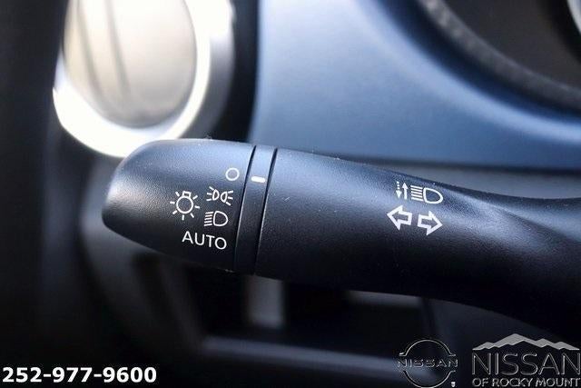 2025 Nissan Versa SV CVT