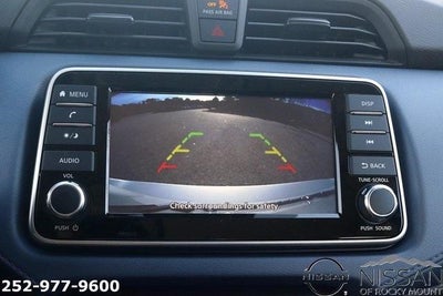 2025 Nissan Versa SV CVT