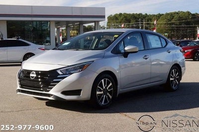 2025 Nissan Versa SV CVT