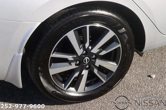 2025 Nissan Versa SV CVT