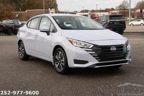 2025 Nissan Versa SV CVT