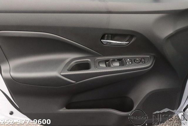 2025 Nissan Versa SV CVT