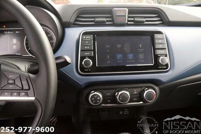 2025 Nissan Versa SV CVT