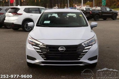 2025 Nissan Versa SV CVT