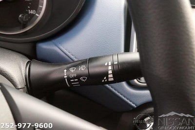 2025 Nissan Versa SV CVT