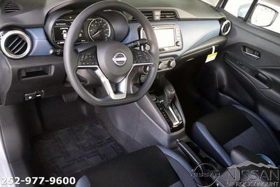 2025 Nissan Versa SV CVT