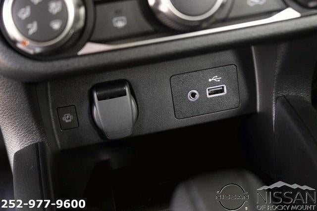 2025 Nissan Versa SV CVT