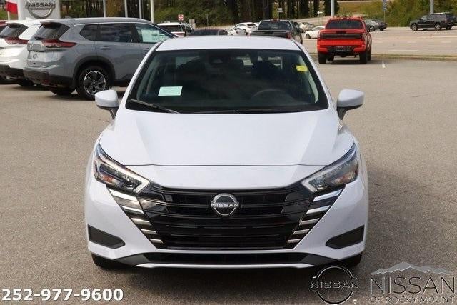 2025 Nissan Versa SV CVT