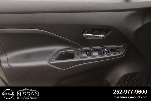 2025 Nissan Versa SV CVT