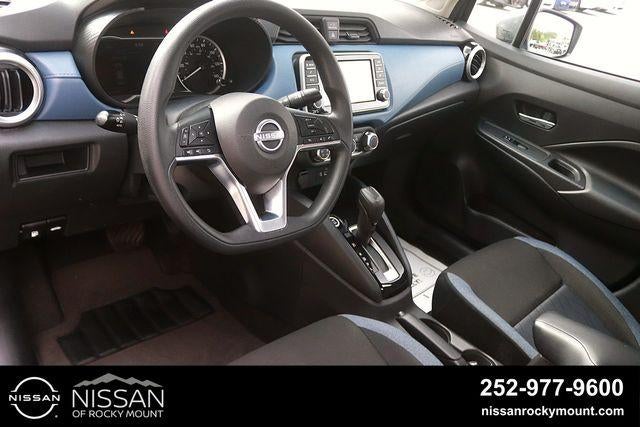 2025 Nissan Versa SV CVT