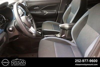 2025 Nissan Versa SV CVT