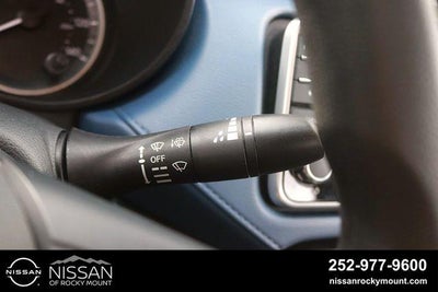 2025 Nissan Versa SV CVT