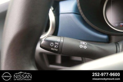 2025 Nissan Versa SV CVT