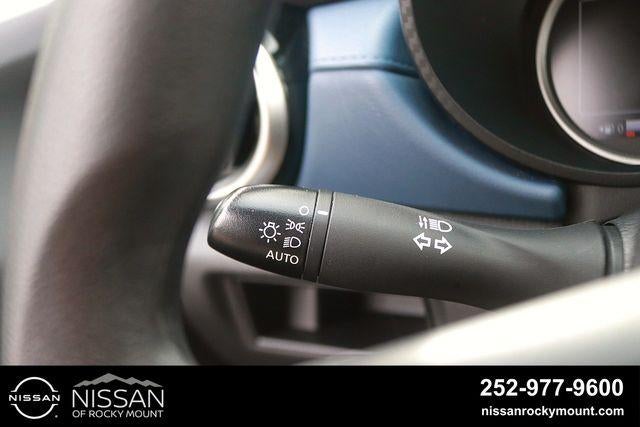 2025 Nissan Versa SV CVT