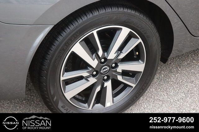2025 Nissan Versa SV CVT