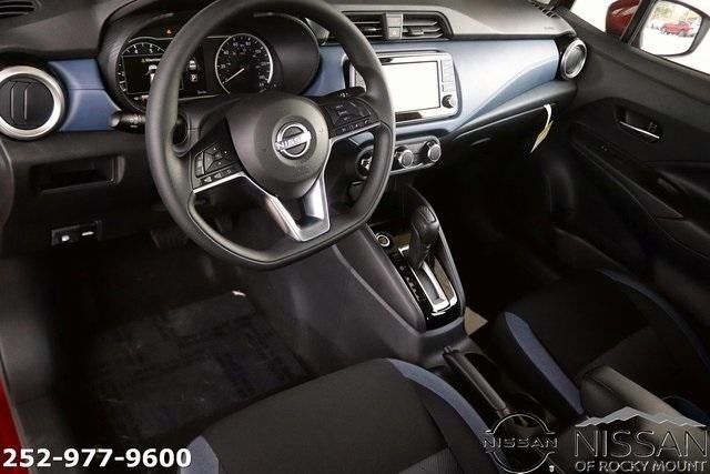 2025 Nissan Versa SV CVT