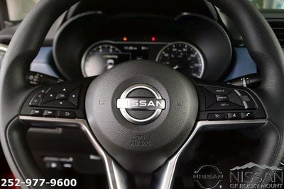 2025 Nissan Versa SV CVT